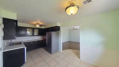 Main picture of 7305 SW Forest Ave
