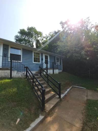 Main picture of 1504 6th St SE