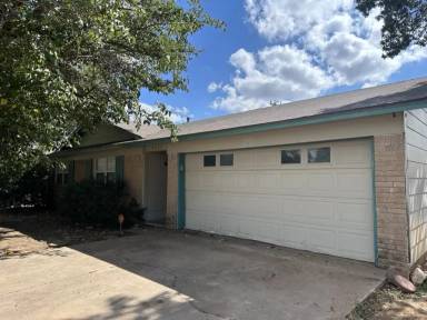 Main picture of 5403 49th St