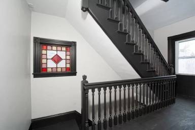 Main picture of 42 Grand St