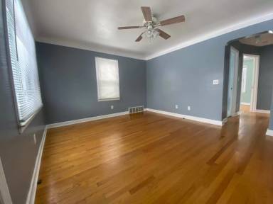 Main picture of 1836 Horger St