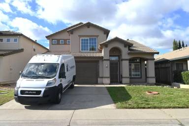 Main picture of 9245 Laguna Springs Dr