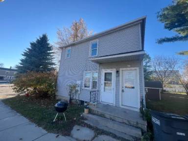 Main picture of 606 N 4th St