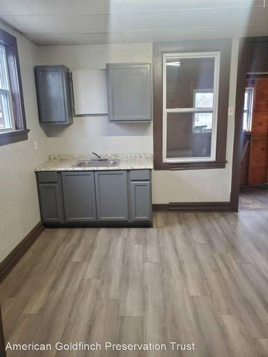 Main picture of 1729 Edison Ave