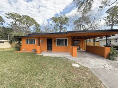 Main picture of 8128 Papaya St