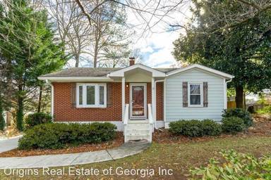 Main picture of 980 Pinedale Dr SE