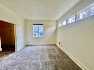 Main picture of 5711 17th Ave NW