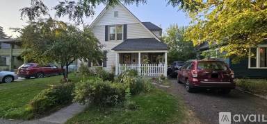 Main picture of 1417 E 12th Ave