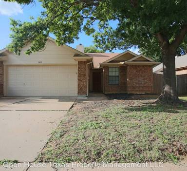 Main picture of 1439 Thistlewood Ln