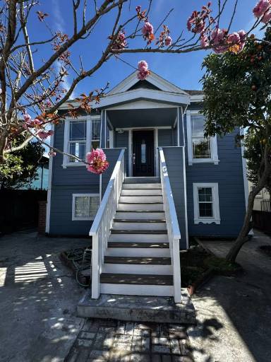 Main picture of 1051 65th St