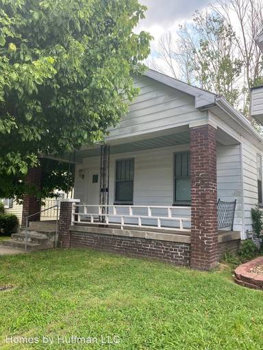 Main picture of 402 Reis Ave