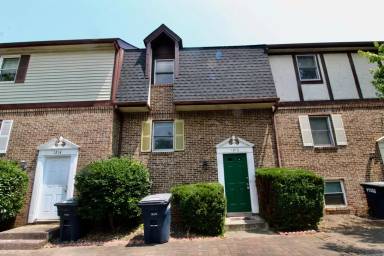 Main picture of 1216 Mountain View Dr