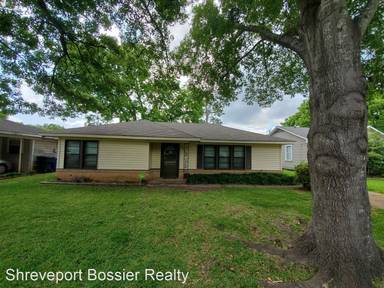 Main picture of 4506 Akard Ave