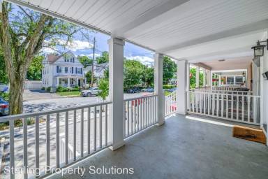 Main picture of 77 Lake Ave