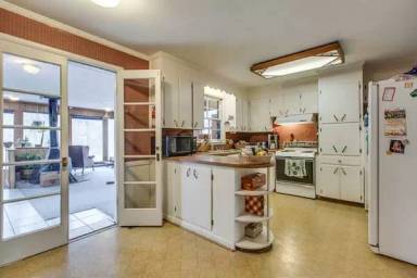 Main picture of 835 Neartop Dr
