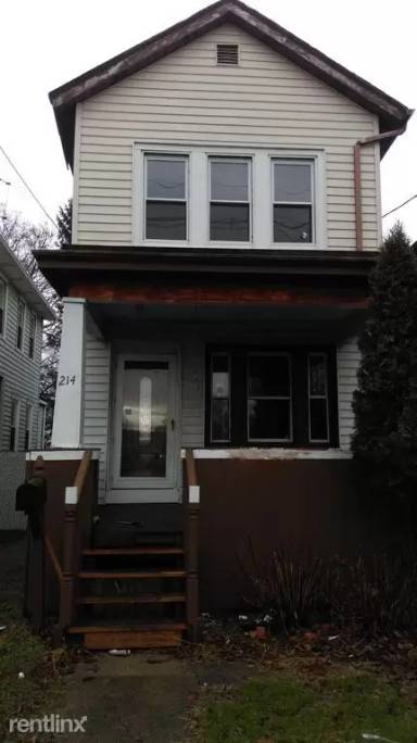 Main picture of 214 Parkway Ave