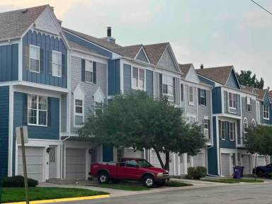 Main picture of 1699 S Trenton St Apartments