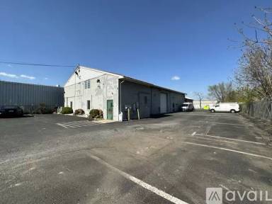 Main picture of 928 Batavia Farm Rd