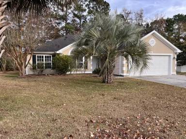 Main picture of 137 Whispering Oaks Dr