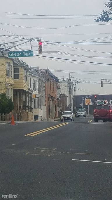 Main picture of 1321 10th St
