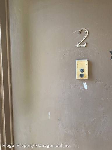 Main picture of 2831 Montrose Ave