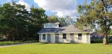 Main picture of 3357 Meadow Ln