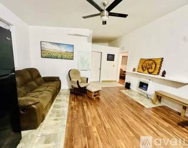 Main picture of 7801 S Blarney Cir