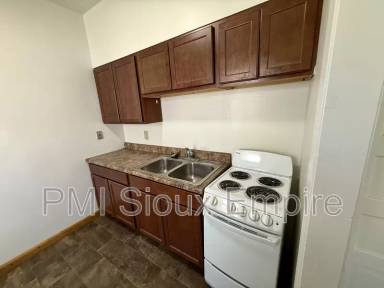 Main picture of 133 S Summit Ave