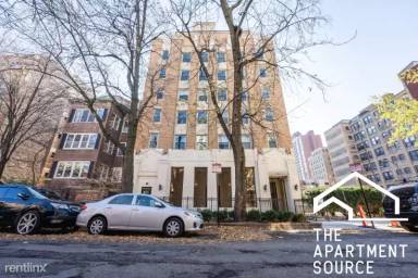 Main picture of 925 W Carmen Ave