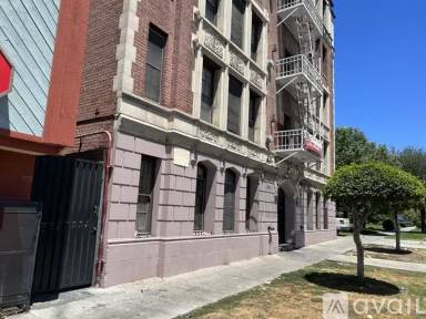 Main picture of 271 S New Hampshire Ave