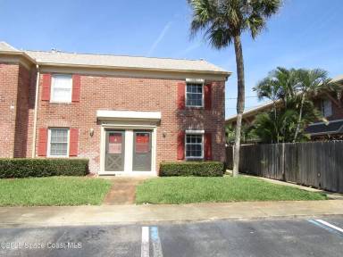 Main picture of 910 S Colonial Ct