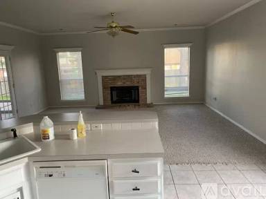 Main picture of 4405 W Freeport Cir