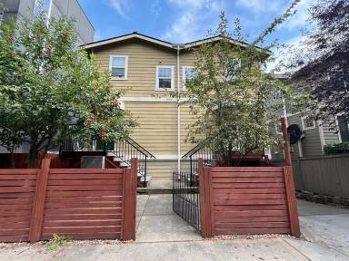Main picture of 1800 23rd Ave