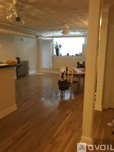 Main picture of 2105 N Charles St