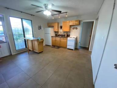 Main picture of 796 Kaipii St