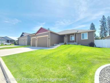 Main picture of 712 E Belle Ln