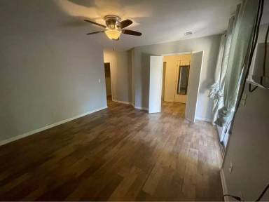 Main picture of 3849 University Blvd E