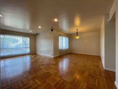 Main picture of 69 Montclair Ave