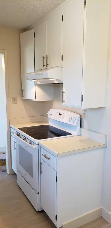 Main picture of 31 Circle Drive - Unit F