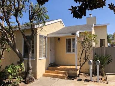 Main picture of 17024 Crenshaw Blvd