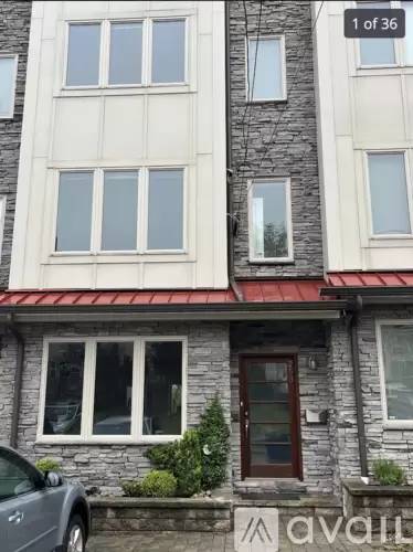 Main picture of 253 Delmar St