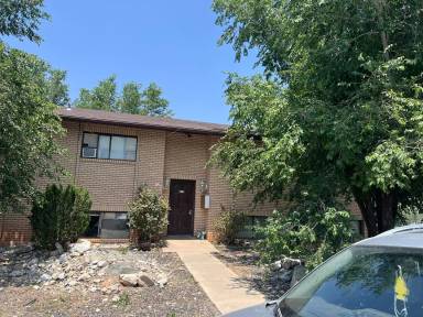 Main picture of 872 W 400 N