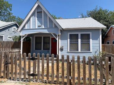 Main picture of 2 Pearl Ct
