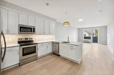 Main picture of 57 Grand St