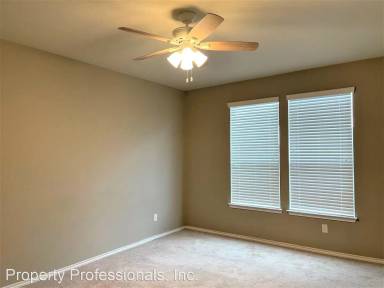 Main picture of 2950 Sawmill Ln