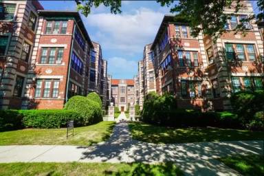 Main picture of 624 Sheridan Rd