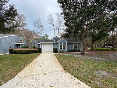 Main picture of 368 NW 48th Blvd