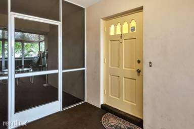 Main picture of 1049 NW 30th Ct