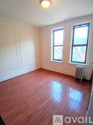 Main picture of 1647 Park Pl