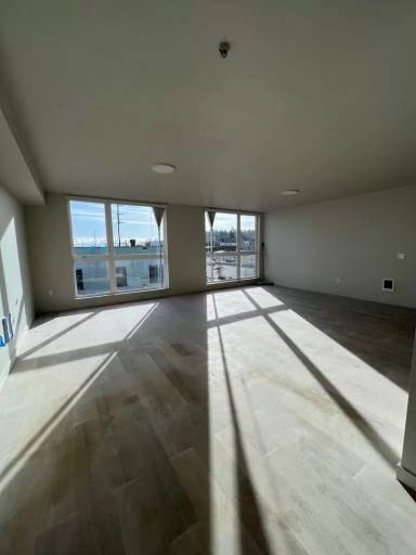 Main picture of 201 E 25th St